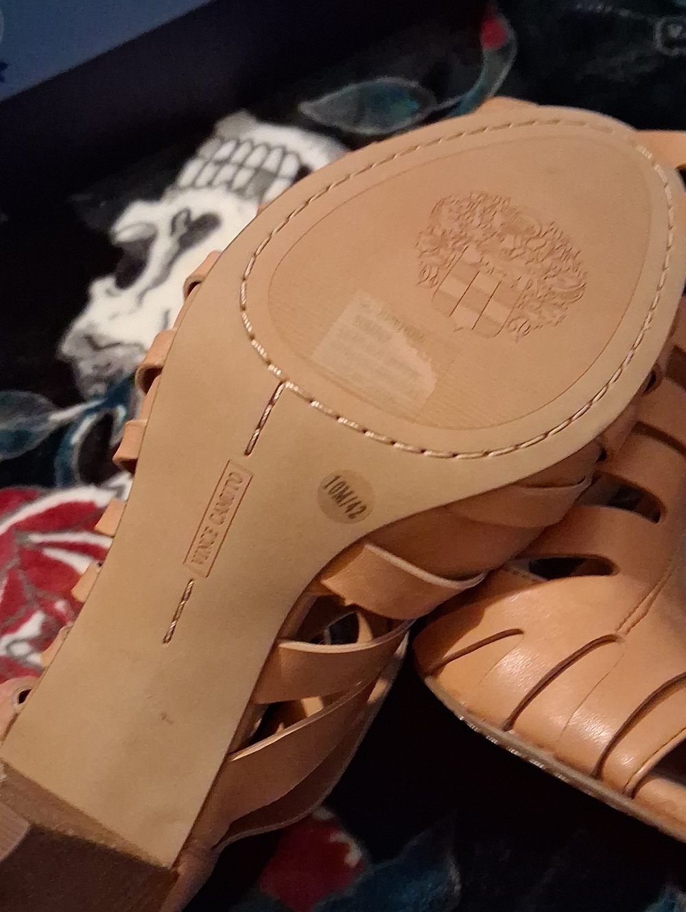 Vince Camuto Shoes - Picture 5 of 5